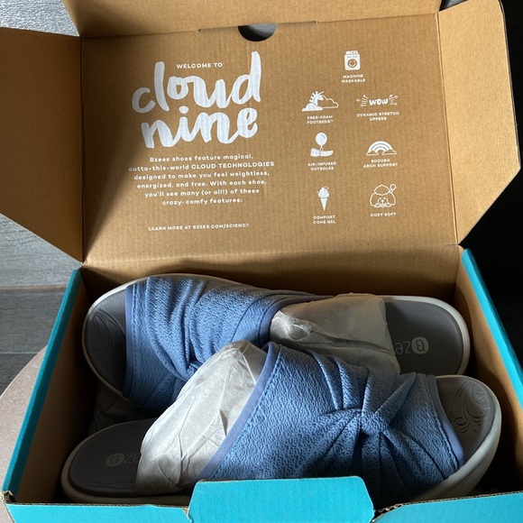 Bzees Smile II Slip-On Washable Knotted Twist Wedge Sandal, Dusty Blue, … - Picture 10 of 11